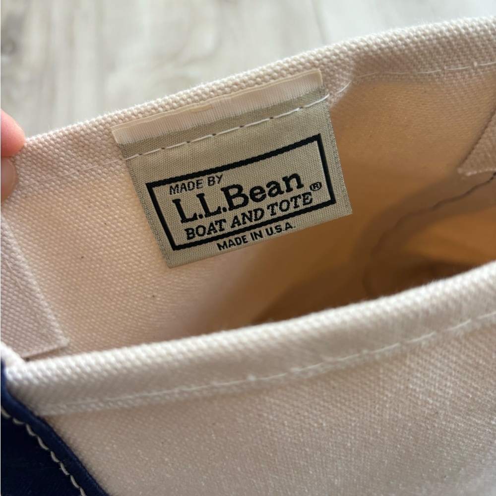 L.L.Bean. Boat and Tote
open - top